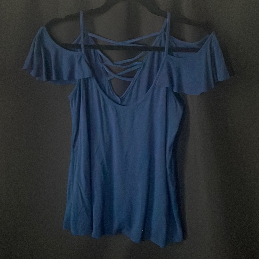 [Brand Unknown] Flowy Open Shoulder Blouse